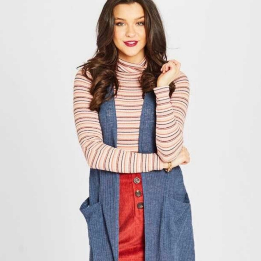 Blue sweater with pockets Altar'd state